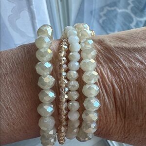 Chic Sparkling Faceted Bead Bracelet Set in Cream and Gold